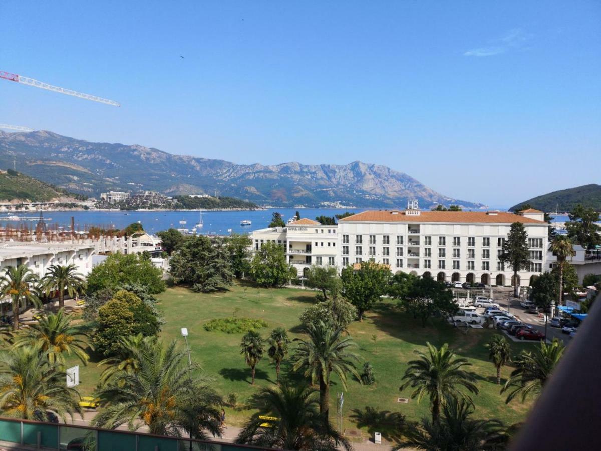 Revenu Lägenhet Budva